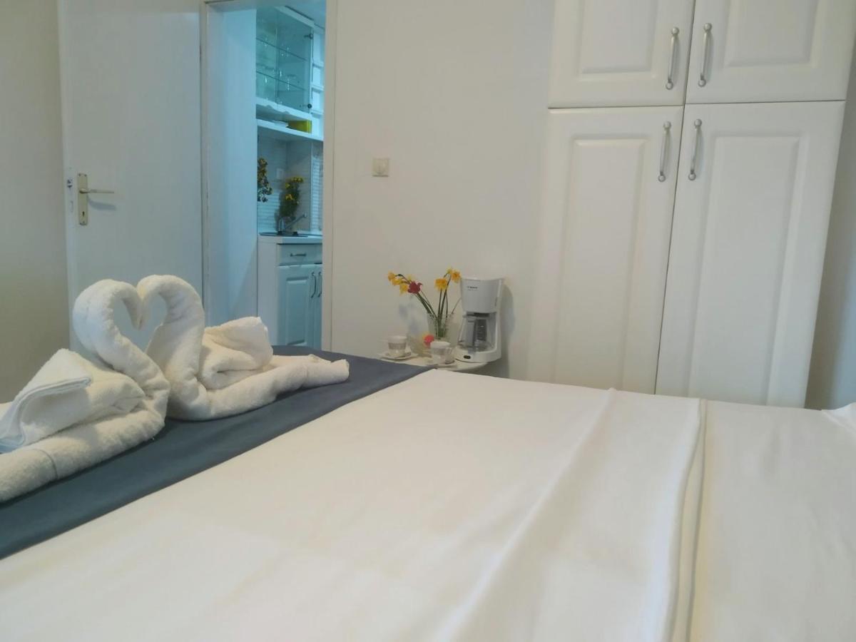 Central Lakeside Apartment Ohrid Ngoại thất bức ảnh