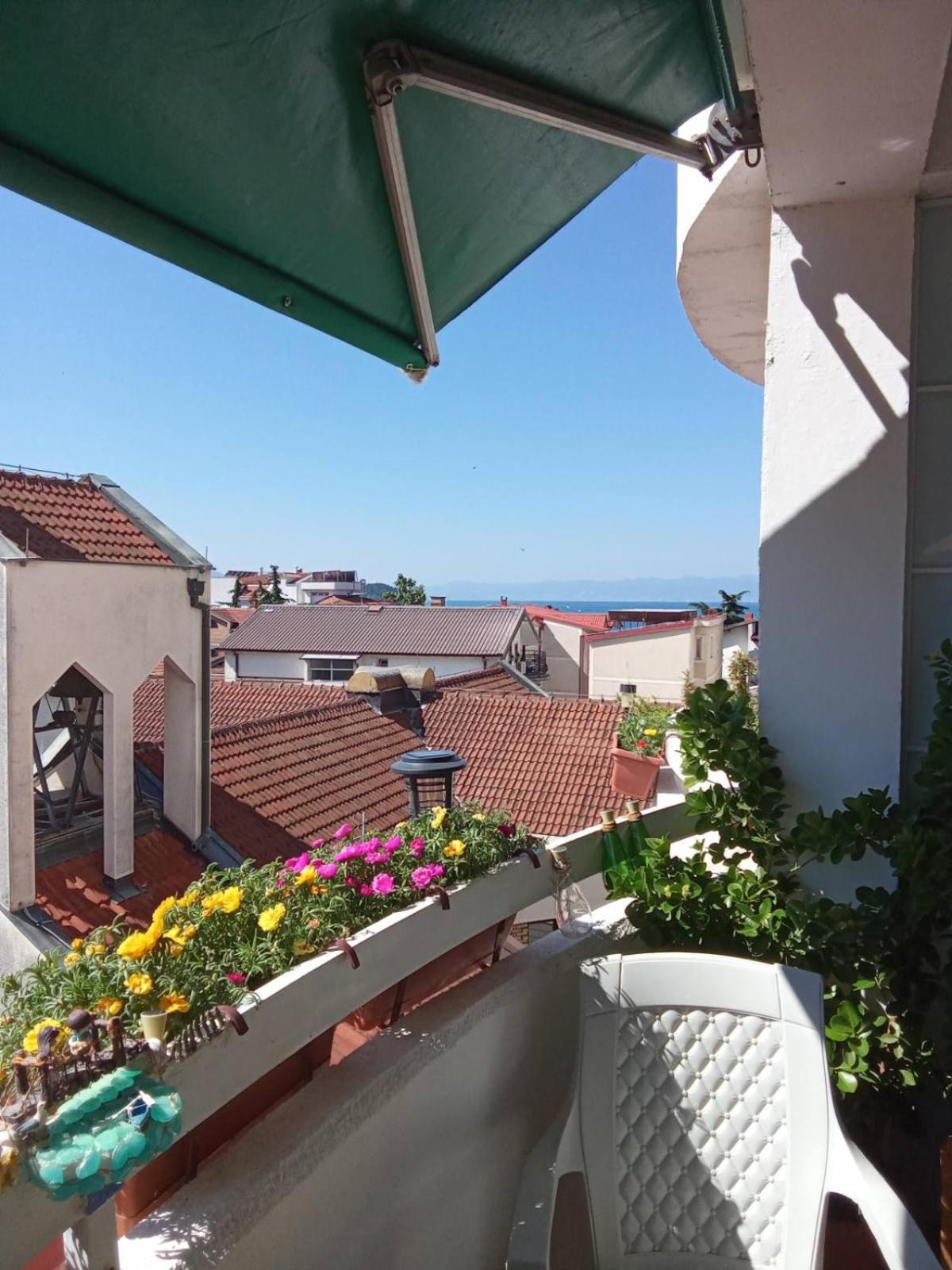 Central Lakeside Apartment Ohrid Ngoại thất bức ảnh